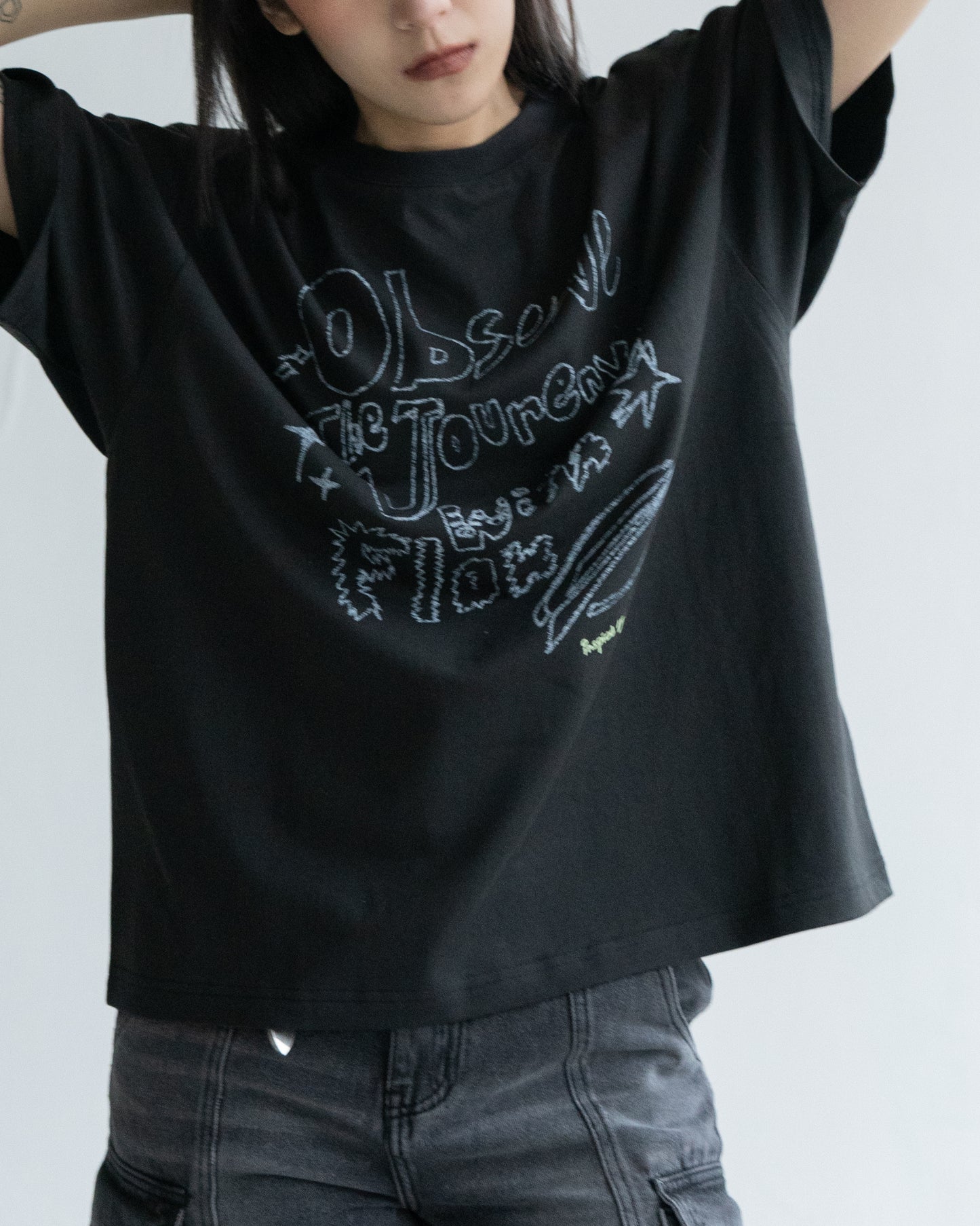 
                  
                    Chalk Printed Oversize tee Black【L24-T04BK】
                  
                