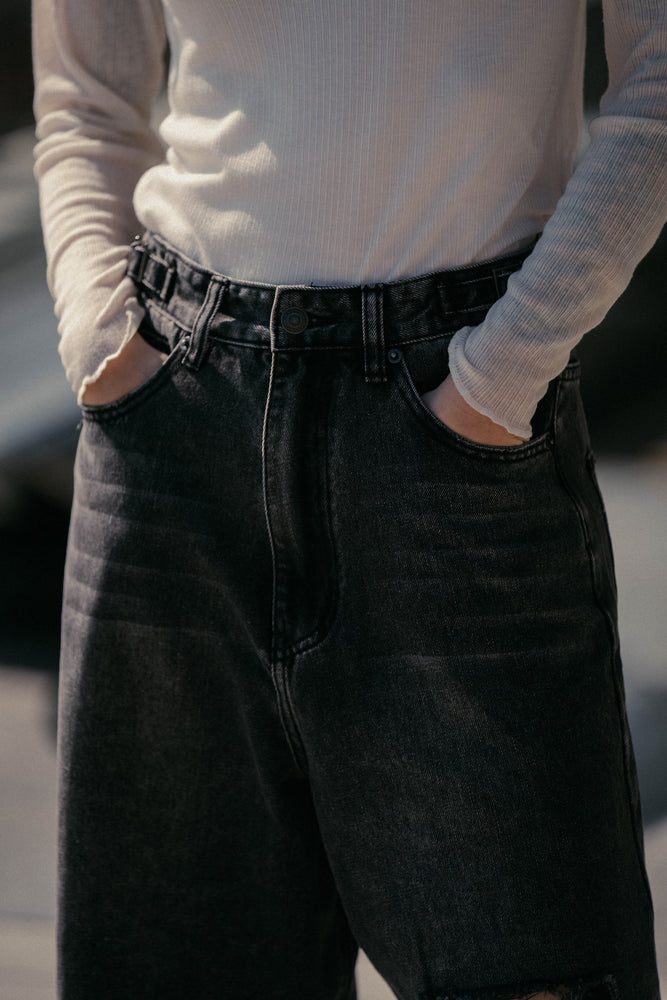 
                  
                    Low Rise Baggy Jeans Dark Grey【L23-45DG】
                  
                