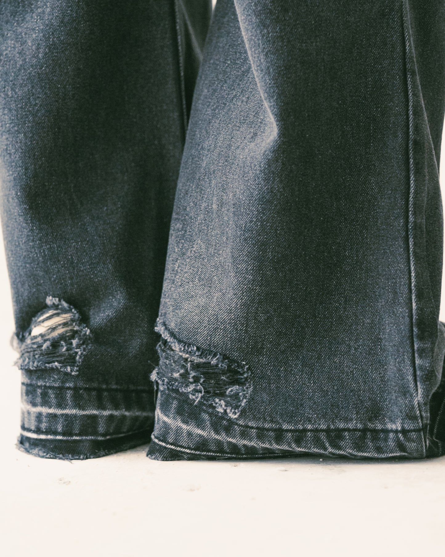 
                  
                    Low Rise Baggy Jeans Dark Grey【L23-45DG】
                  
                