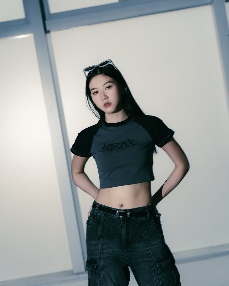 
                  
                    Brutal Tooth Cropped Top Grey【L24-T06GY】
                  
                