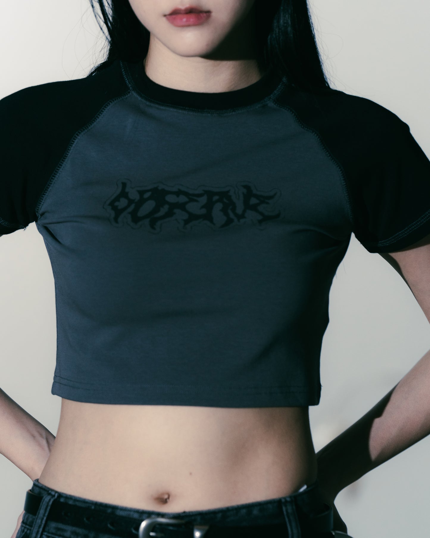 
                  
                    Brutal Tooth Cropped Top Grey【L24-T06GY】
                  
                